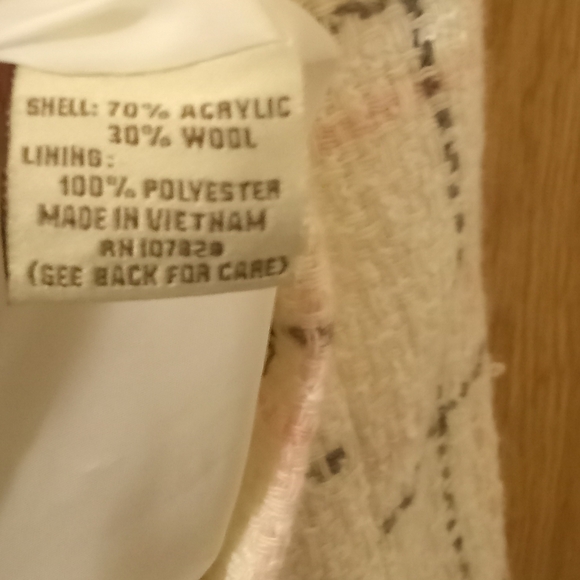 Sashimi Plaid Wool Blend Cream Pink Grey Cinched Three Button Open Cuff - Picture 6 of 11